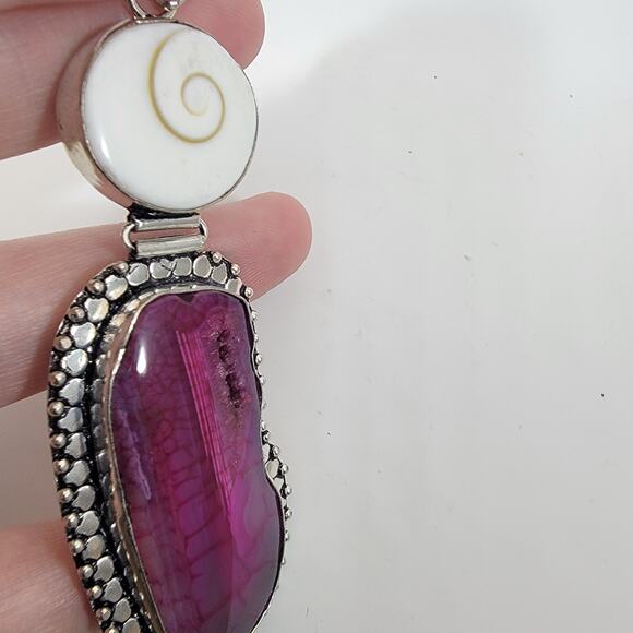 Handmade Silver Pendant with Pink Agate and Shiva Shell Accent - Picture 10 of 10